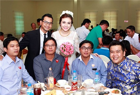 Đám cưới bình dân của Huỳnh Đông - Ái Châu ở miền Tây