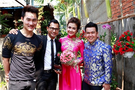 Đám cưới bình dân của Huỳnh Đông - Ái Châu ở miền Tây
