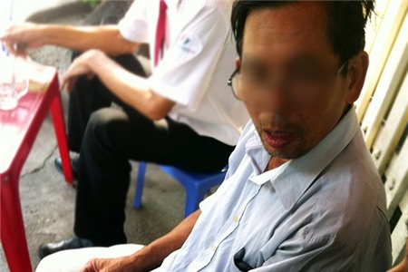 Clip con gái mắng và đánh mẹ già yếu 90 tuổi gây phẫn nộ 2