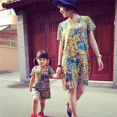 the-he-hotgirl-viet-nam-doi-dau-va-cai-dop-ba-me-don-than4