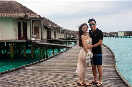 the-he-hotgirl-viet-nam-doi-dau-va-cai-dop-ba-me-don-thana