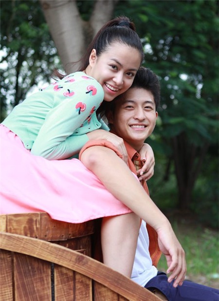 Mỹ nhân và tin đồn tình cảm khi làm việc với Việt kiều