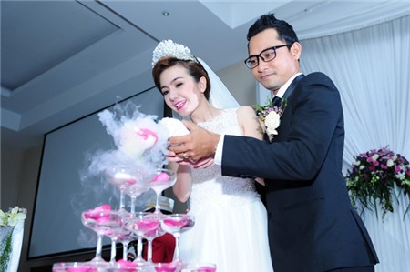 Huỳnh Đông khóc nức nở trong ngày cưới Ái Châu