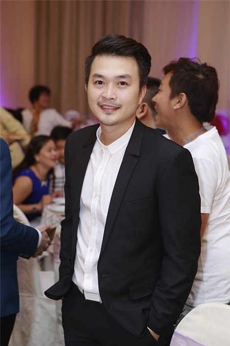Vân Trang khoe người yêu trong đám cưới Huỳnh Đông - 12