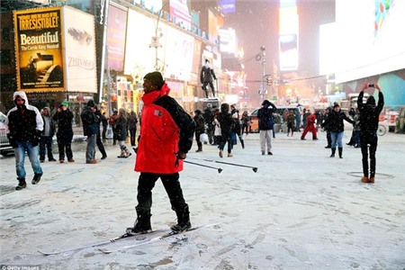 Mỹ: Hàng triệu trẻ em phải nghỉ học vì bão tuyết lớn nhất trong lịch sử 11