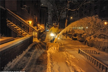 Mỹ: Hàng triệu trẻ em phải nghỉ học vì bão tuyết lớn nhất trong lịch sử 4