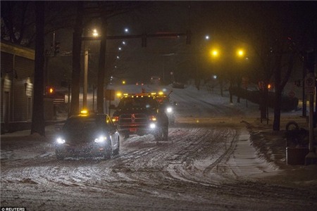 Mỹ: Hàng triệu trẻ em phải nghỉ học vì bão tuyết lớn nhất trong lịch sử 8