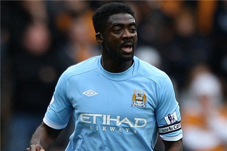 Kolo Toure nhận án cấm thi đấu 6 giữa năm 2011 (tháng 5), sau khi bị phát hiện dương tính với chất cấm ở cuộc kiểm tra doping đột xuất của FA. Thời điểm đó Toure đang khoác áo Man City. Cựu sao Arsenal biện minh rằng, anh dùng thuốc giảm cân mà vợ mua cho. Lệnh cấm thi đấu dành cho tuyển thủ Bờ Biền Ngà tính từ ngày 2/3 (thời điểm bị phát hiện), nên anh trở lại với trái bóng ngay khi mùa giải mới bắt đầu.