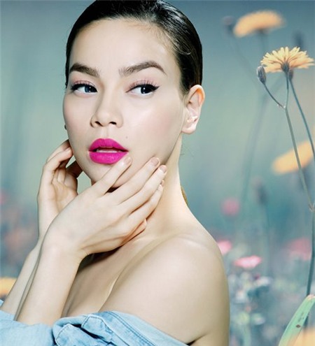 Top 5 sao Việt gợi cảm nhất với son đậm - 6