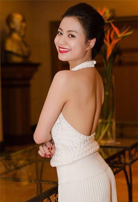 Top 5 sao Việt gợi cảm nhất với son đậm - 12