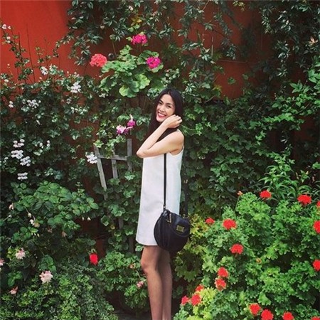 Hà Tăng đẹp rạng ngời trong giai đoạn bầu bí - 7