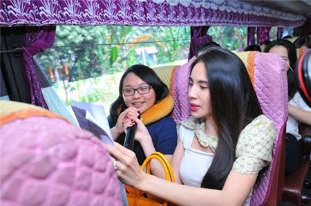 Thủy Tiên, Công Vinh, về quê, ăn tết
