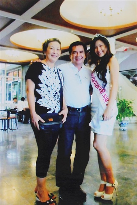 Á hậu Diễm Trang khoe ảnh ngày bé cực dễ thương - 11