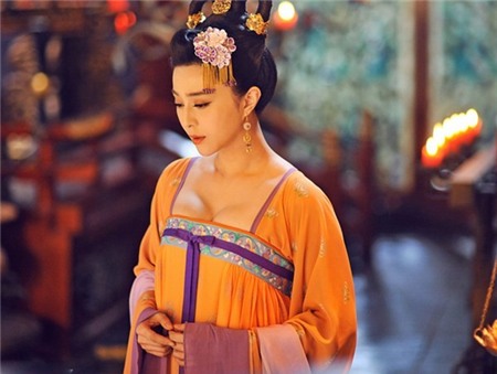 Học cách đánh son làm