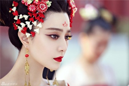 Học cách đánh son làm