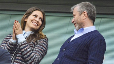Giờ cựu siêu mẫu Dasha Zhukova đã là vợ thứ 3 của tỷ phú Abramovich