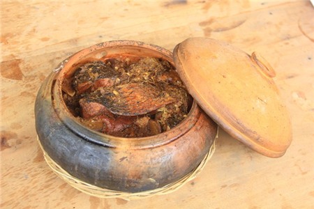 1 triệu đồng/ngày công kho cá thuê ở làng Vũ Đại