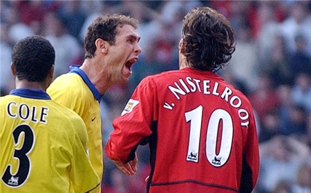 “Bộ sưu tập thẻ phạt” của cựu danh thủ Arsenal rất đáng nể: 6 thẻ đỏ và 56 thẻ vàng. Keown từng bị chỉ trích nặng nề vì “chúc mừng” Ruud Van Nistelrooy khi tiền đạo của M.U sút hỏng quả penalty tại Old Trafford và cú đánh cùi chỏ vào mặt Eric Young (Crystal Palace) năm 1991.