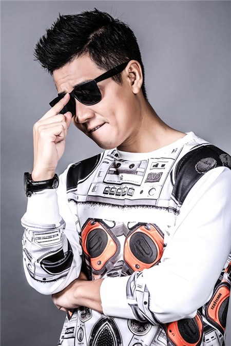 Nguyên Khang phản ứng sau khi bị chê dẫn lố