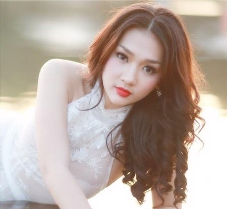 Angela Phương Trinh, nhã phương, thùy anh