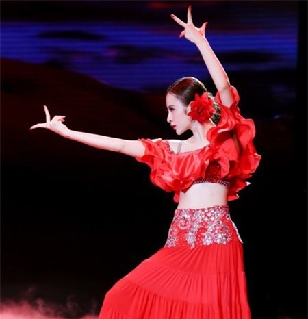 Những lần bị ghét và được khen của Angela Phương Trinh