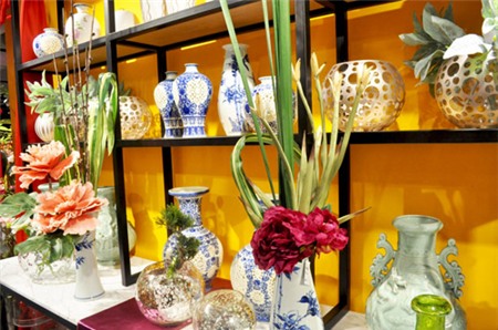 Nhà nổi bật nhất Tết này nhờ bình đẹp, hoa sang - 7