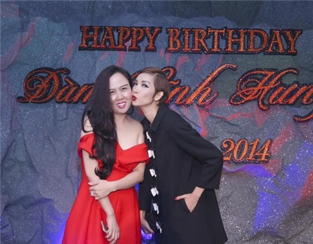 4 đại gia được nhiều sao hàng đầu showbiz Việt nể nang nhất 4