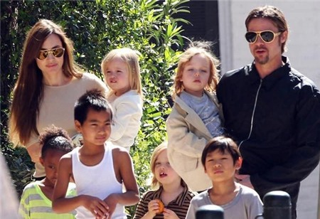 Angelina Jolie chủ động tránh mặt Brad Pitt để giải quyết mâu thuẫn 1