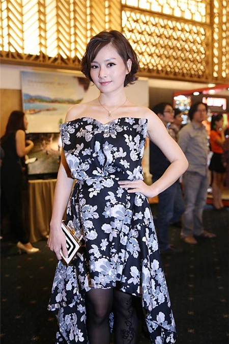 Diễn viên Lan Phương ngày càng nóng bỏng lạ lẫm - 11