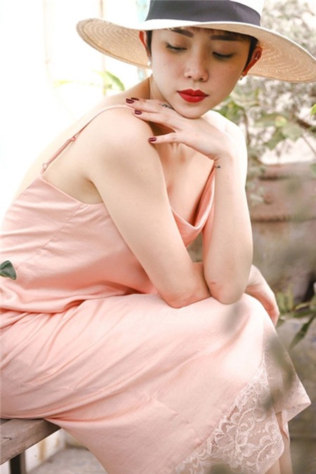 Giải mã phong cách sexy với tóc ngắn của Tóc Tiên 19