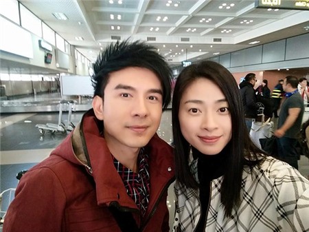 Ngo Thanh Van gay soc khi coi bao trong bo anh Tet-hinh-anh-2