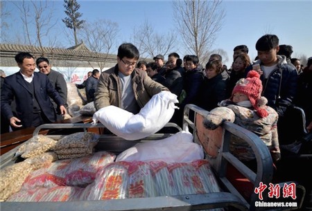 TQ: Bí thư thôn chi “núi” tiền mua quà tết cho cả làng - 7