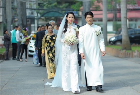 su-that-dang-sau-dam-cuoi-chop-nhoang-cua-dustin-nguyen-va-bebe-pham