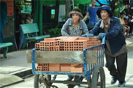 su-that-dang-sau-dam-cuoi-chop-nhoang-cua-dustin-nguyen-va-bebe-pham