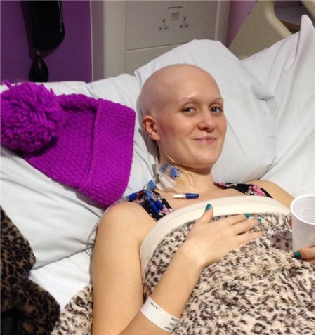 Người phụ nữ tự chẩn đoán ung thư giai đoạn cuối dù bác sĩ không phát hiện