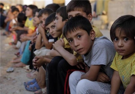 IS, trẻ nhỏ, bạo lực, nô lệ