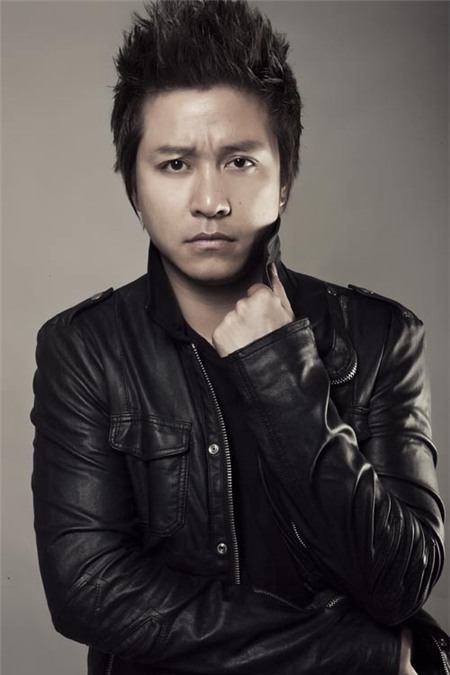 tuan-hung-mat-long-truoc-duoc-long-sau-khien-fan-vo-oa-vi-hieu-nham