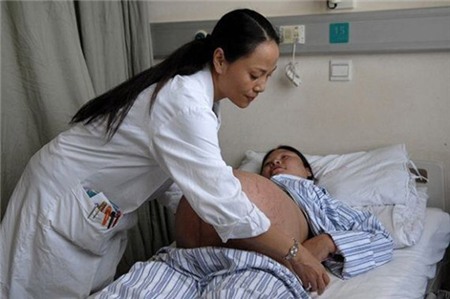 Phụ nữ Trung Quốc sinh con ở Mỹ tăng 100 lần trong chưa đầy 1 thập kỷ 1