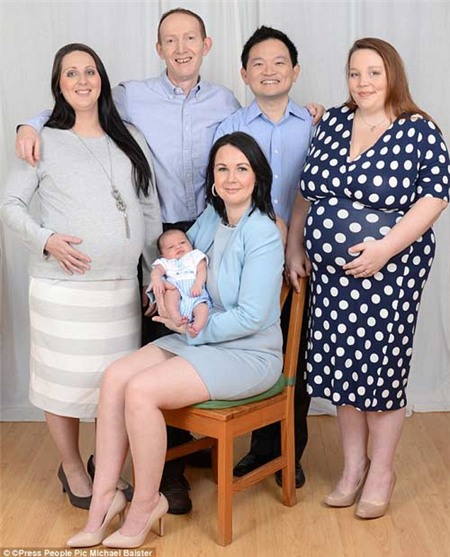 Chuyện sinh 3 con kỳ lạ của cặp đồng tính nam - 1