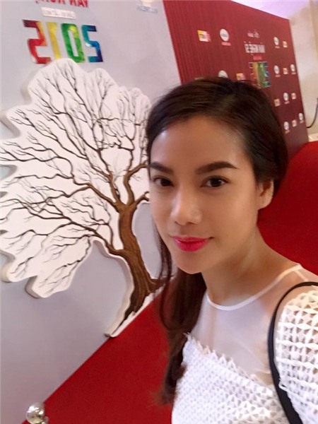 Đi tìm màu son thay thế son đỏ đang khiến sao Việt mê mẩn 14