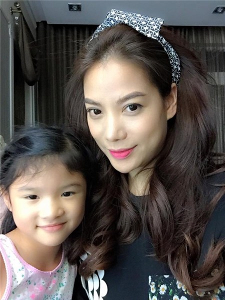 Đi tìm màu son thay thế son đỏ đang khiến sao Việt mê mẩn 15