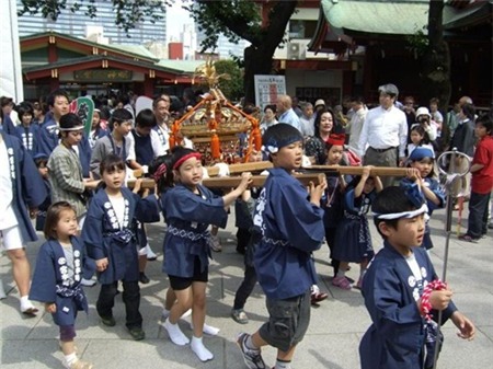Học cách mẹ Nhật dạy con về ngày Tết truyền thống 11