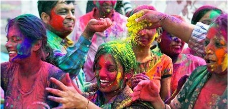 Ấn Độ đón Tết nhiều màu sắc nhất