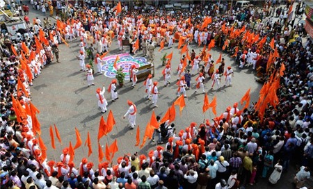 Phong tục đón năm mới của người Ấn Độ rất phong phú và đa dạng.