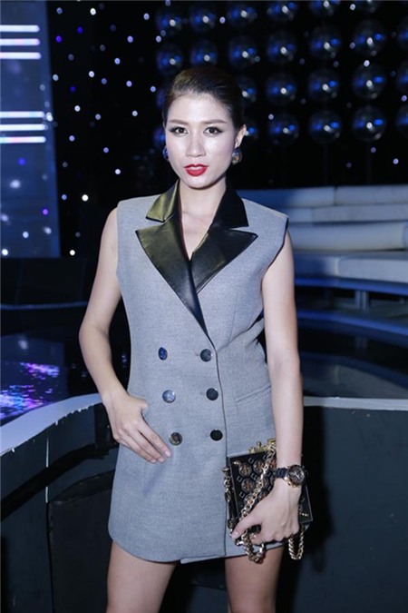 Sau thành công ở lĩnh vực kinh doanh và điện ảnh, Trang Trần ít đi diễn thời trang hơn nhưng cô vẫn chăm chỉ tham gia các sự kiện giải trí lớn, nhỏ khác nhau.