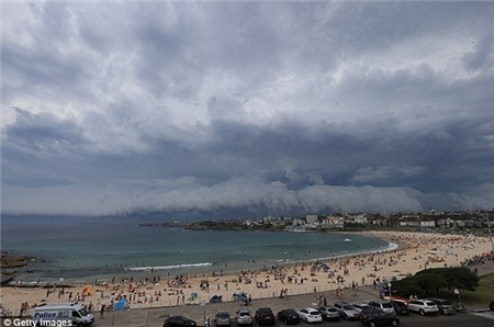 Sydney bất ngờ bị cơn bão mùa hè "tấn công" 6