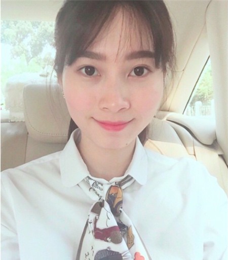 Đặng Thu Thảo khác lạ với