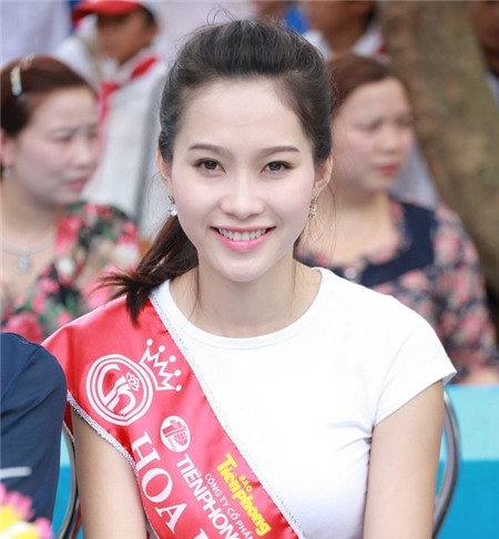 Đặng Thu Thảo khác lạ với