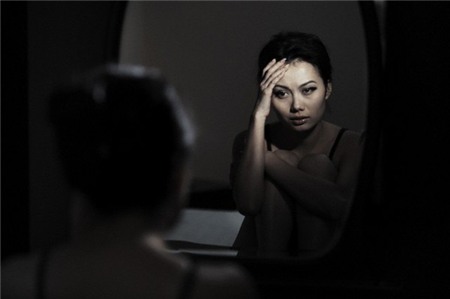 Nhất định sẽ có ngày mẹ con tôi hiên ngang bước ra khỏi ngôi nhà này 2