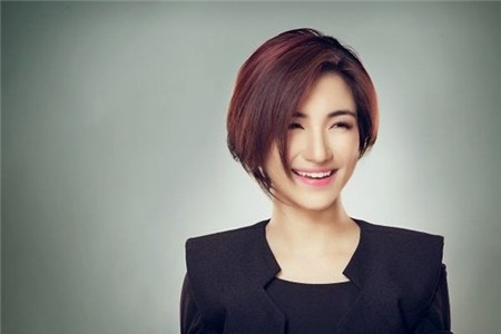 Chuyện tình ồn ào của những sao Việt yêu sớm